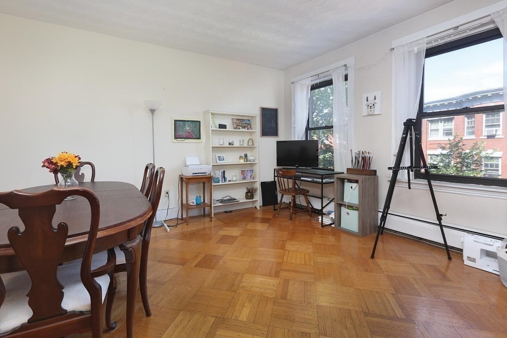 30 Claflin Rd, Washington Square