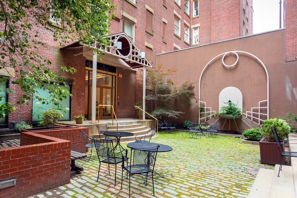 181 Essex St, Midtown