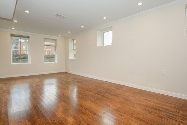 2747 Washington St, Roxbury