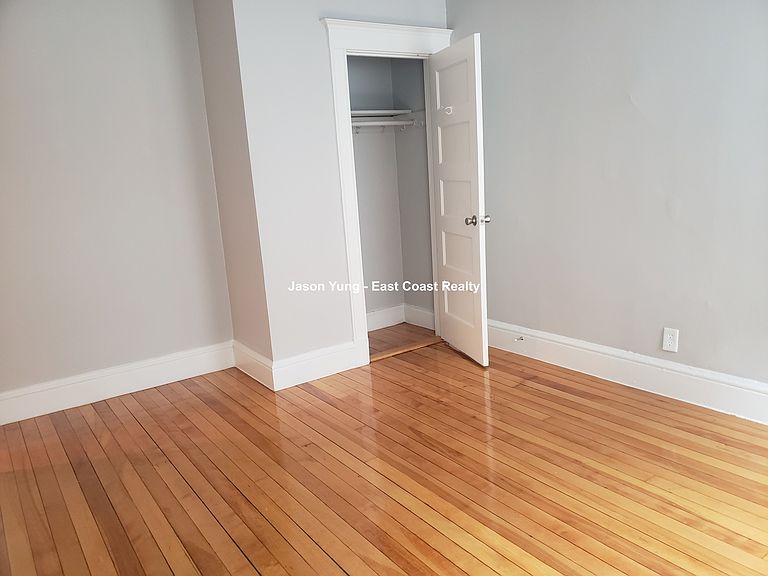 228 South St, Jamaica Plain