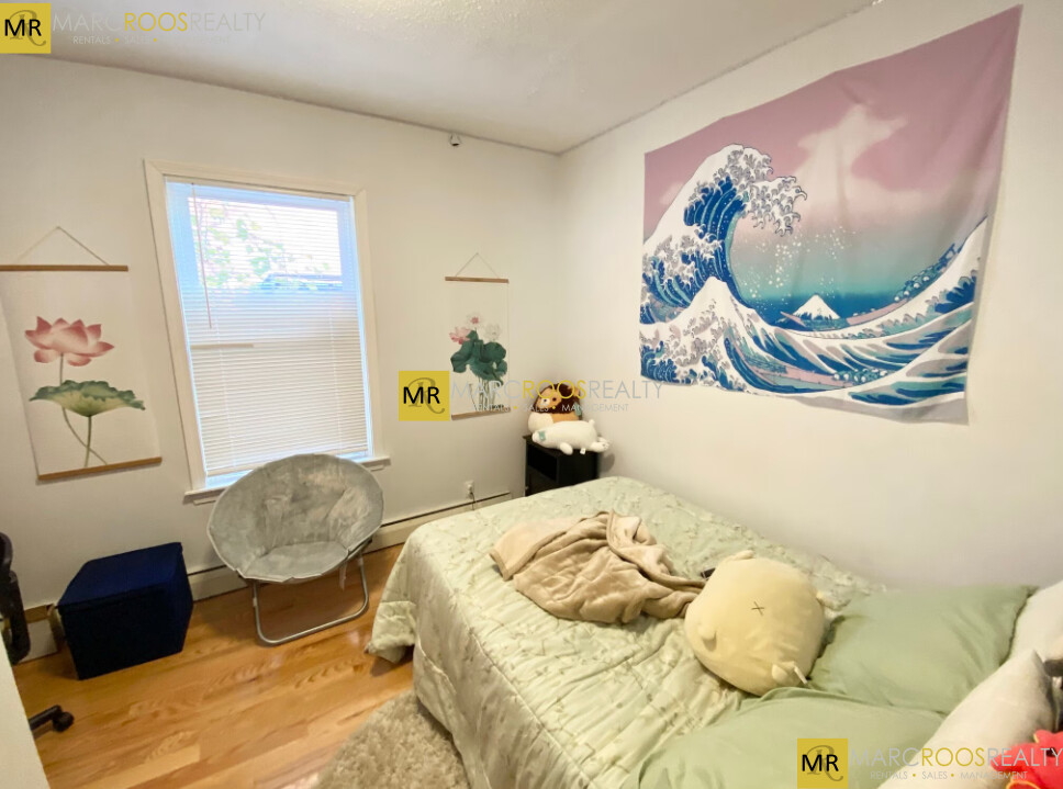 6 Bickford Ave, Mission Hill