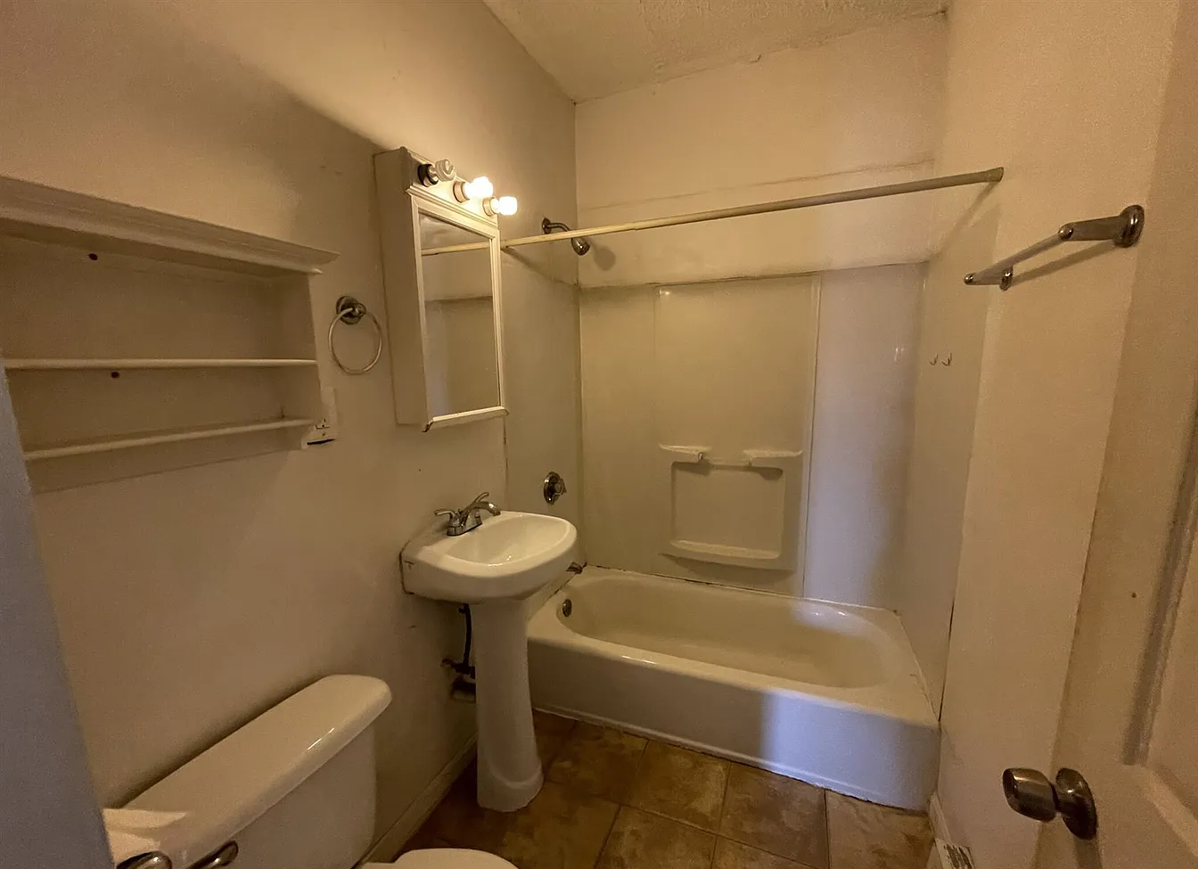 881 Huntington Ave, Mission Hill