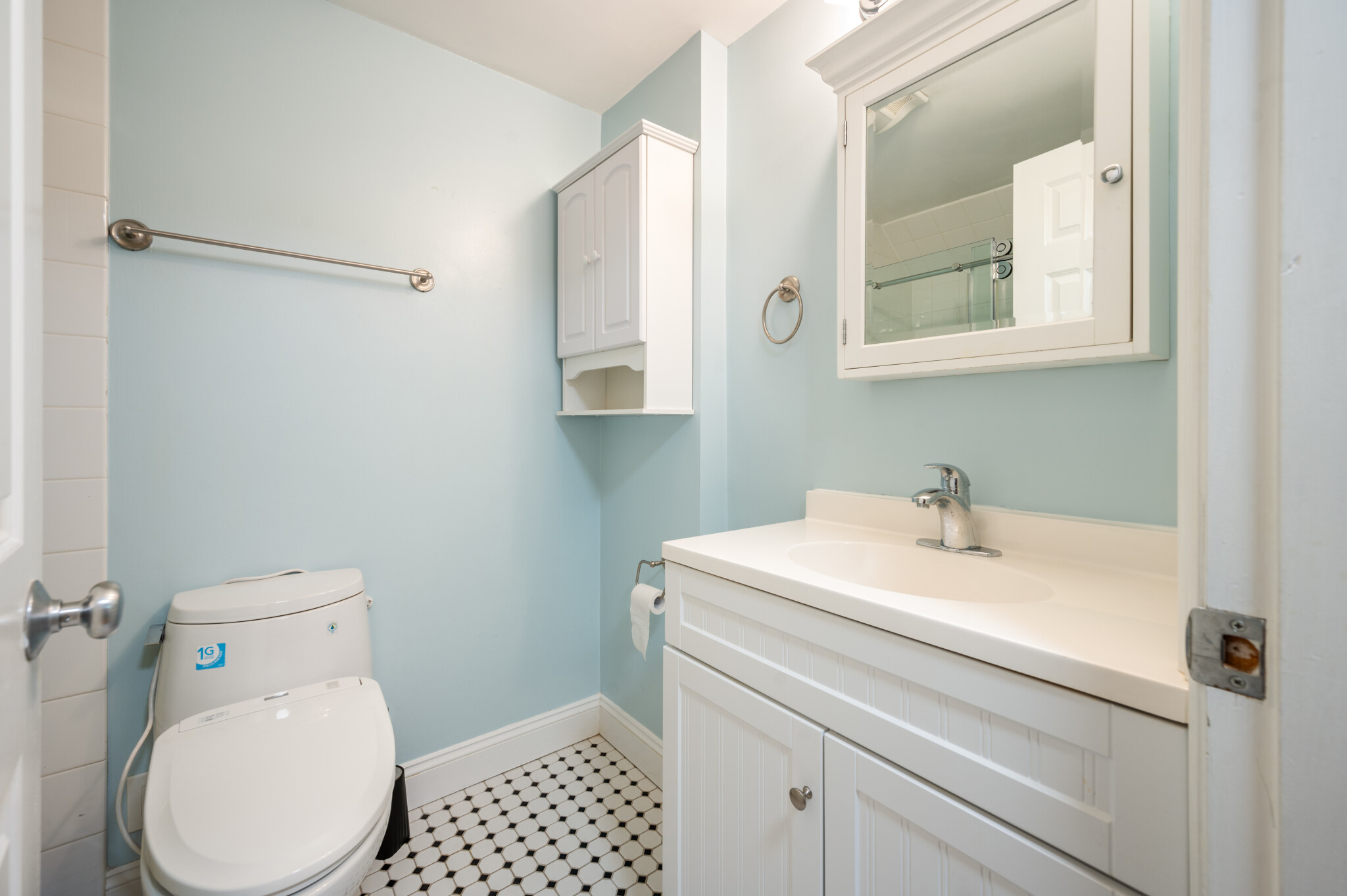 245 River St, Riverside