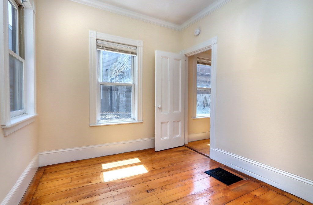 5 Standford Ter, Porter Square