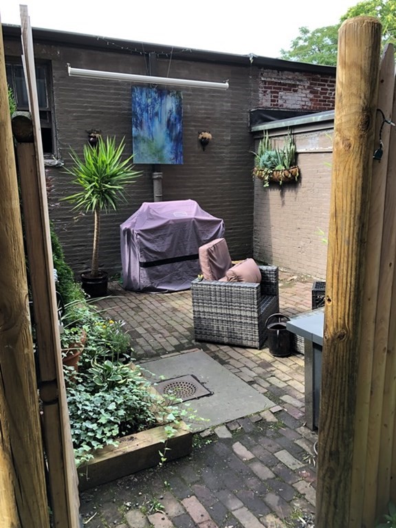 471 Beacon St, Back Bay