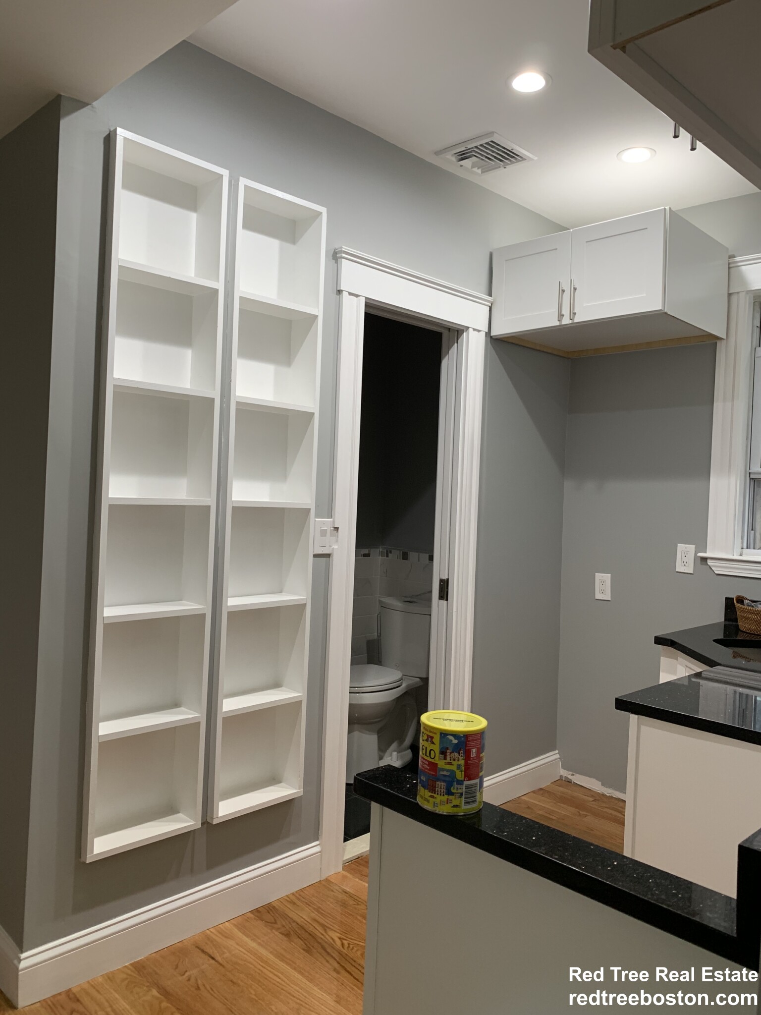 146 Hillside St, Mission Hill