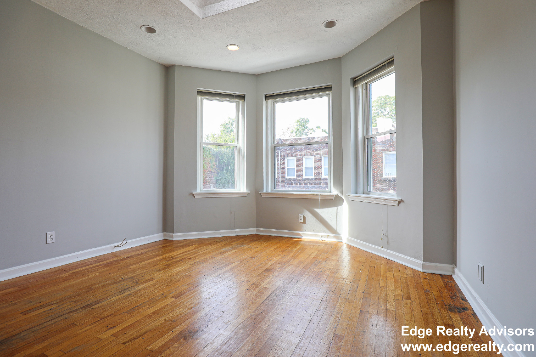 92 Gordon St, Allston