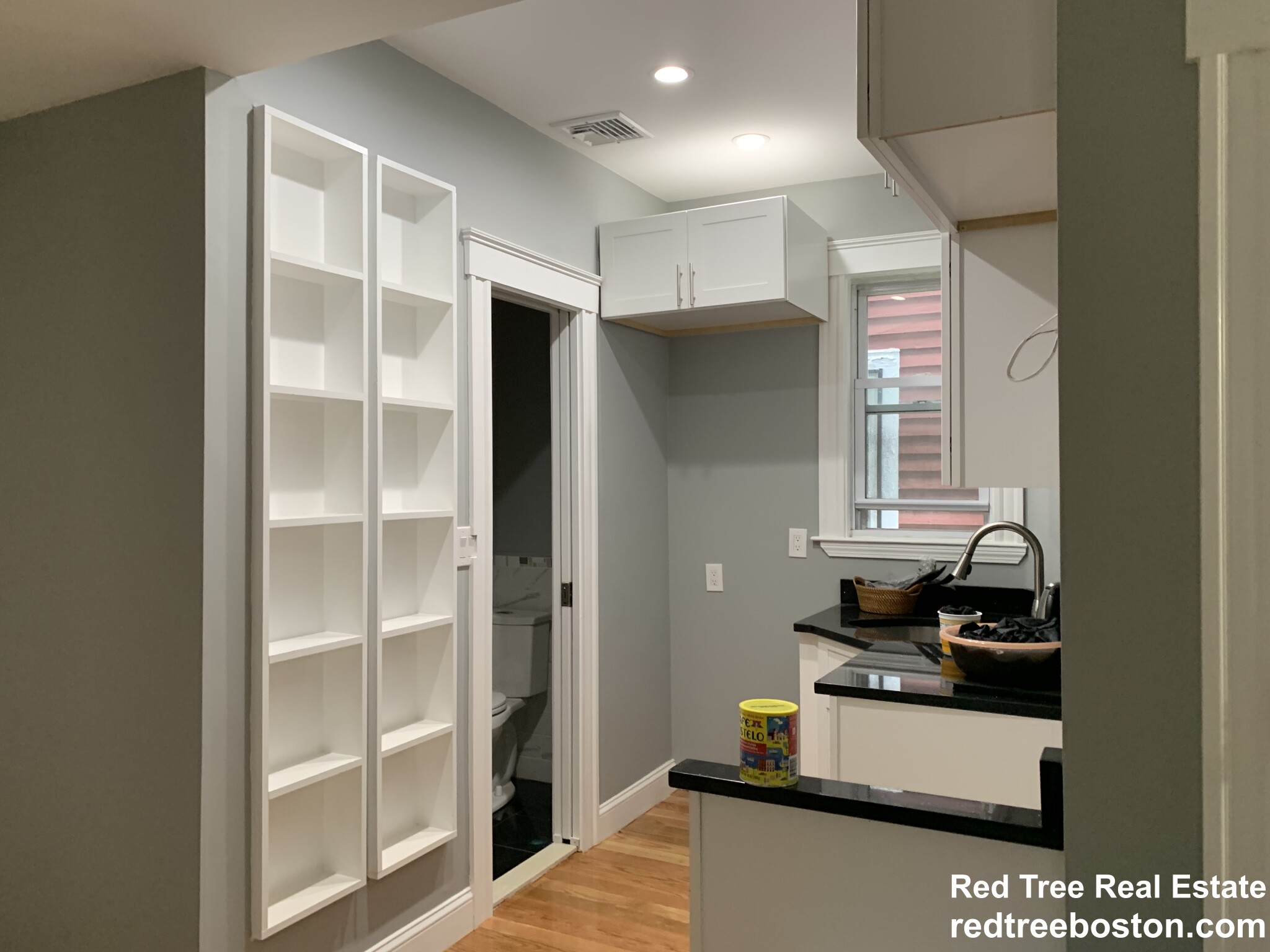 146 Hillside St, Mission Hill