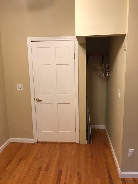 24 Henderson St, Arlington