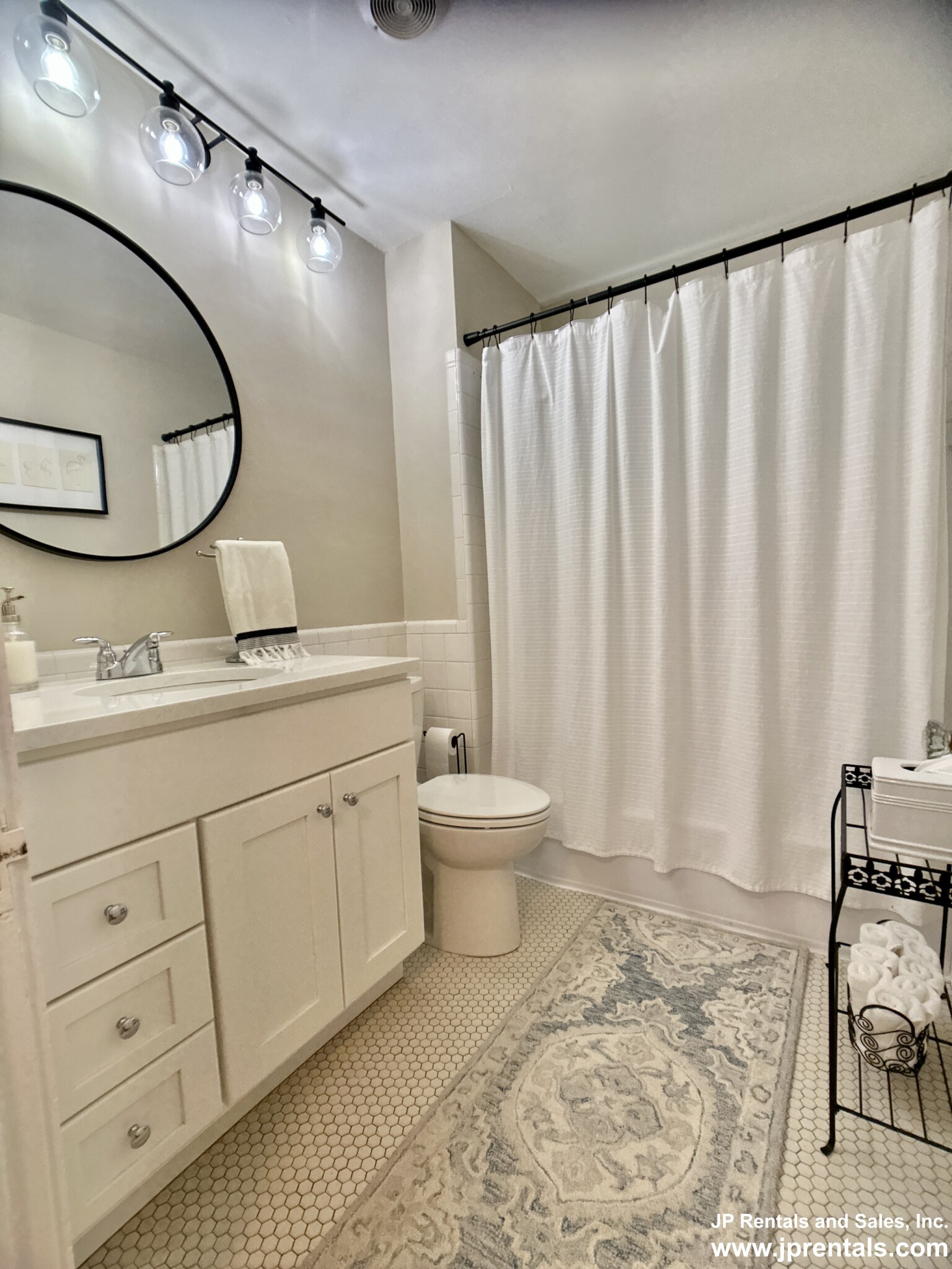 451 Poplar St, Roslindale