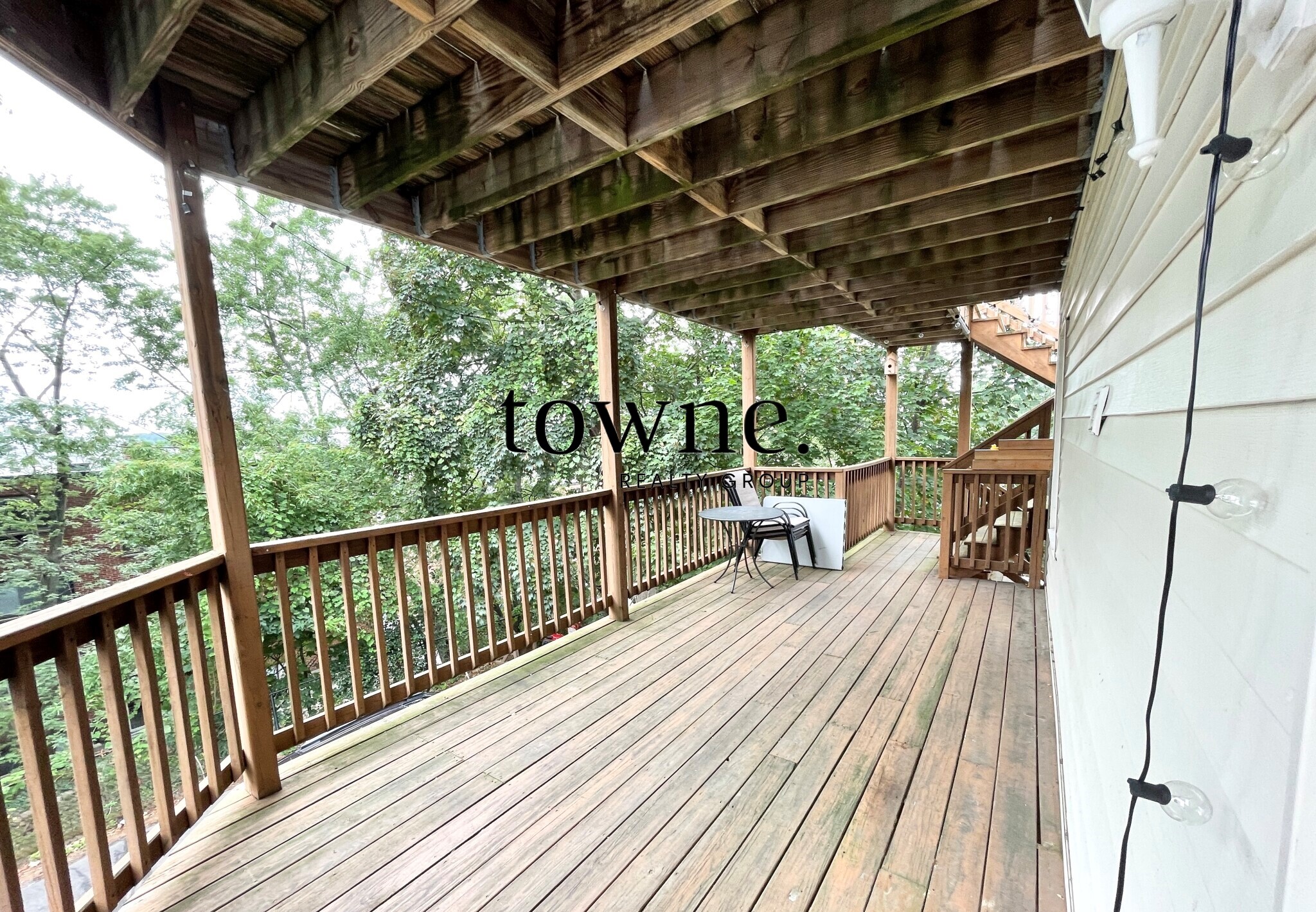 15 Sunset St, Mission Hill