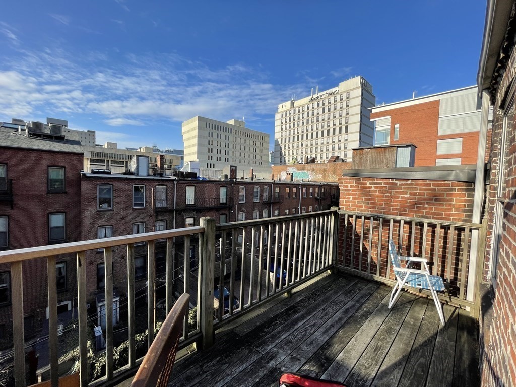 24 Worthington St, Mission Hill