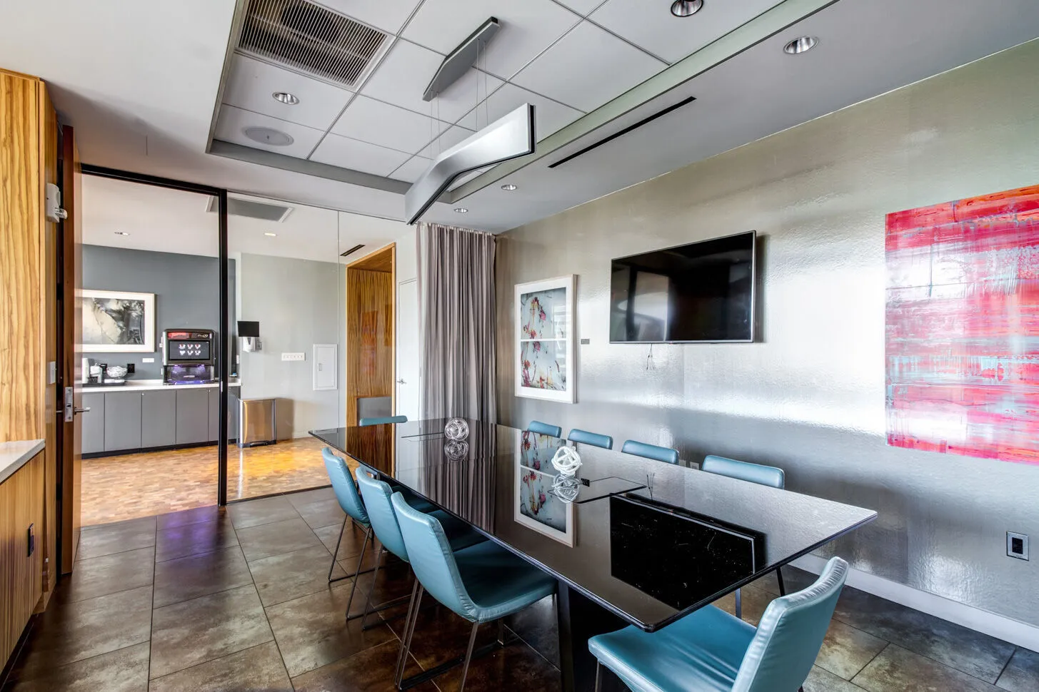 120 Kingston St, Chinatown