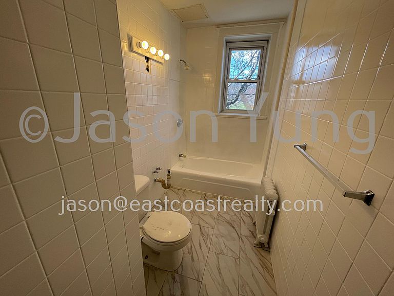 90 Cypress St, Brookline Hills