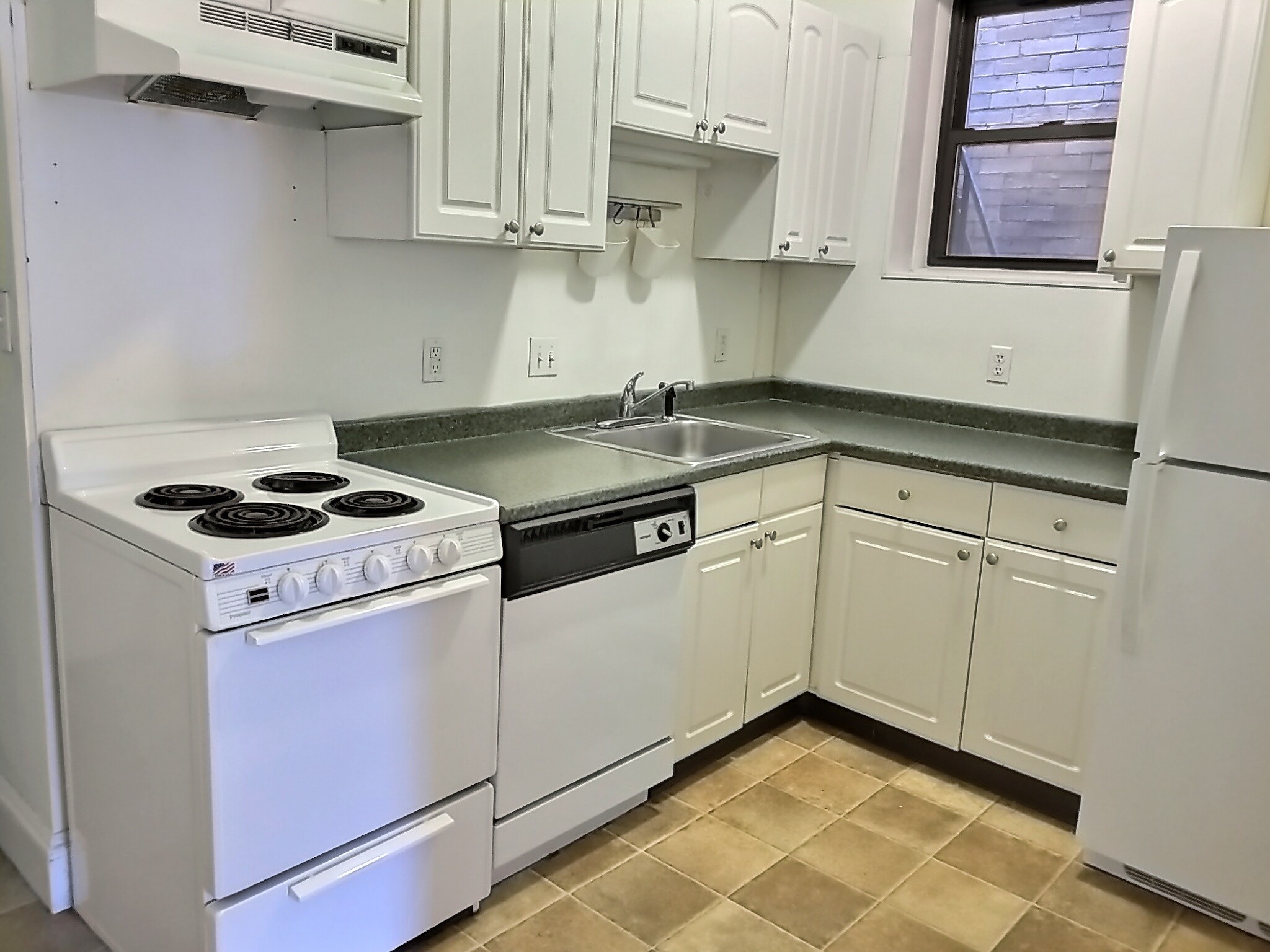 397 Harvard St, Coolidge Corner