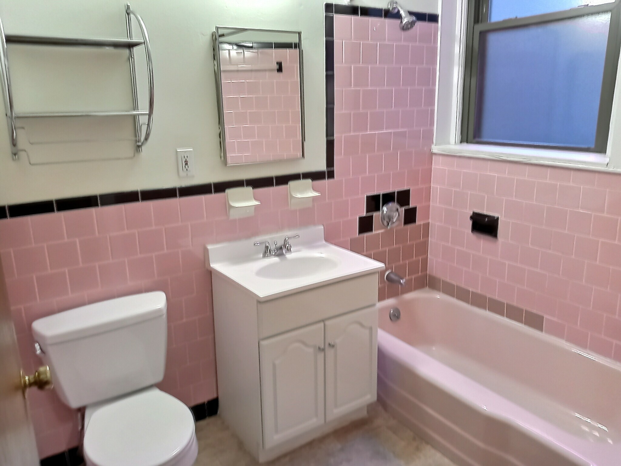 1390 Beacon St, Coolidge Corner