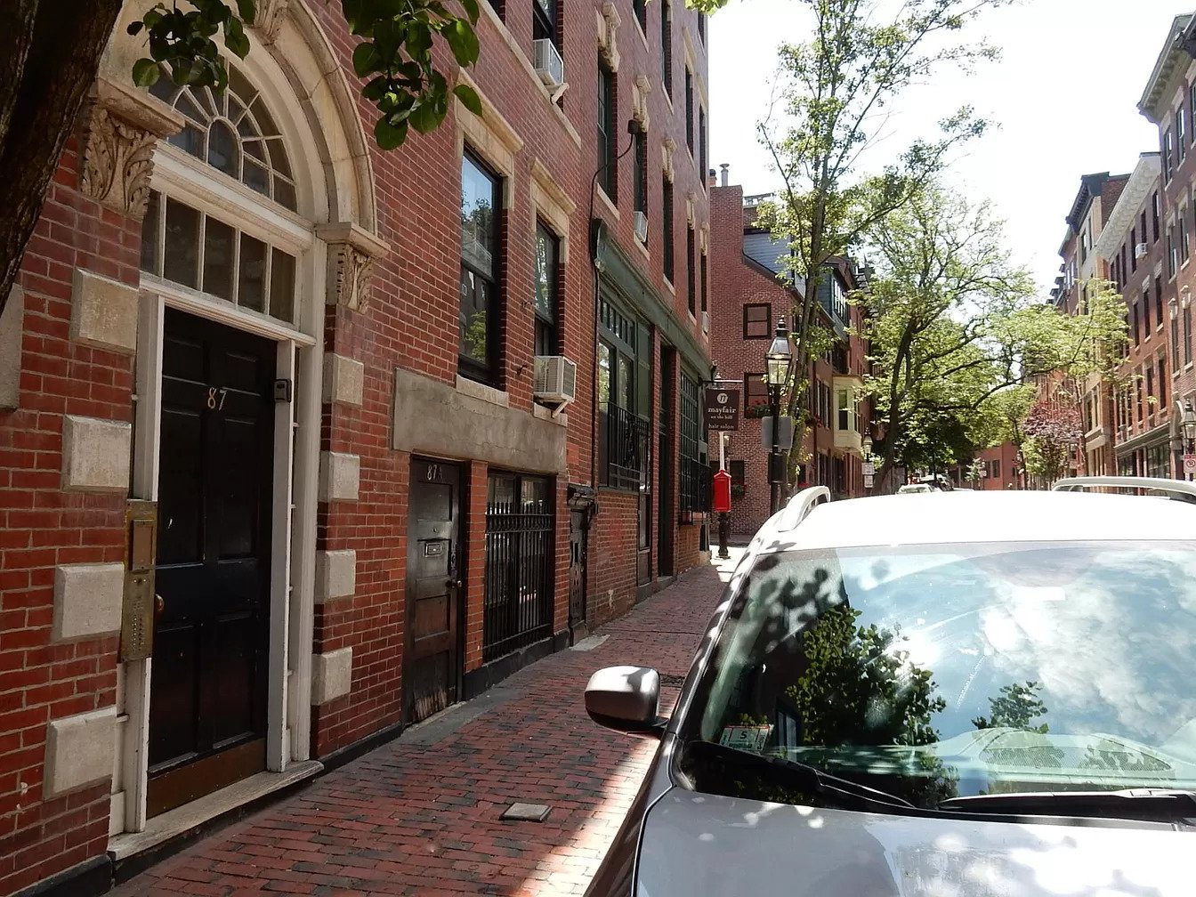 87 W Cedar St, Beacon Hill