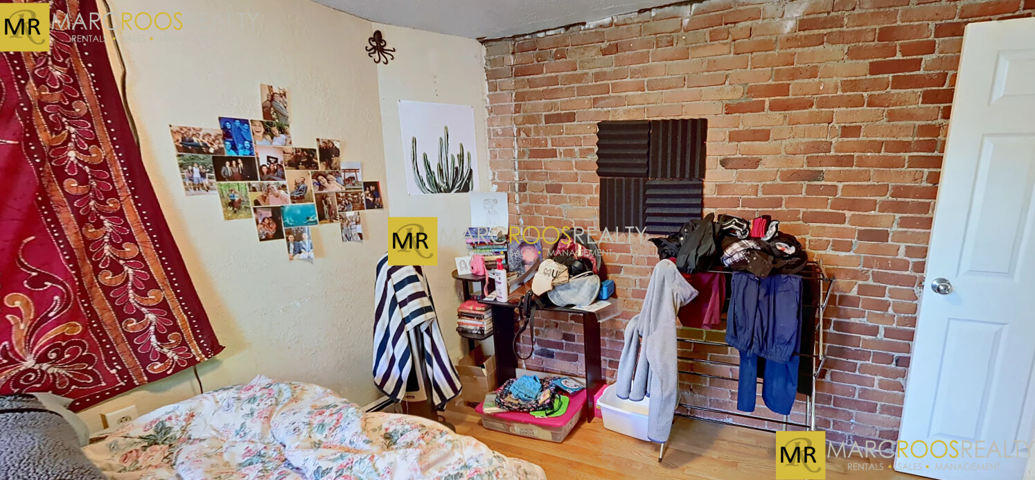 78 Hammond St, Roxbury