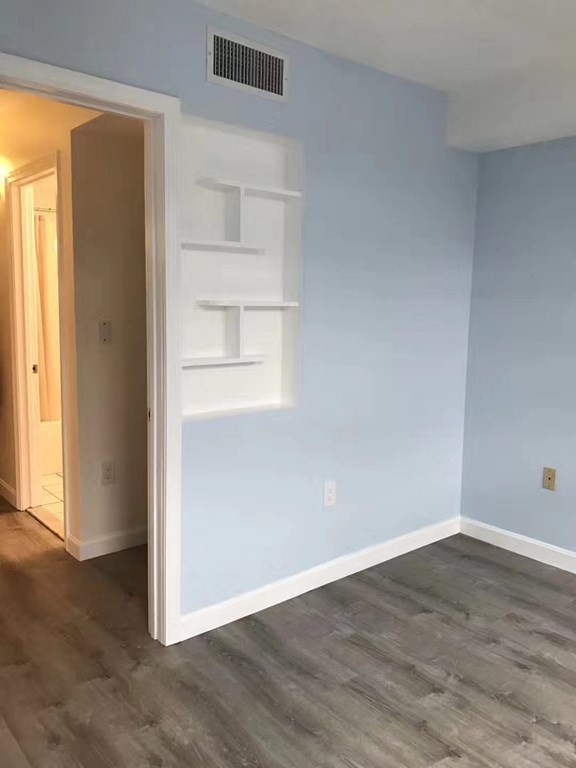 59 Brainerd Rd, Brighton