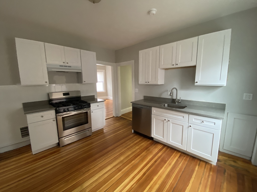 79 Topliff St, Dorchester