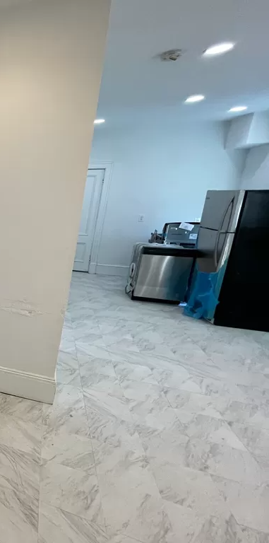 26 Woodville St, Roxbury