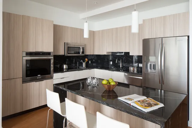 120 Kingston St, Chinatown