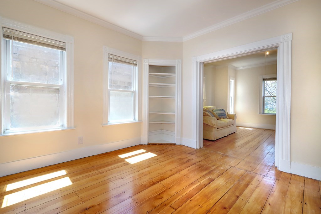 5 Standford Ter, Porter Square