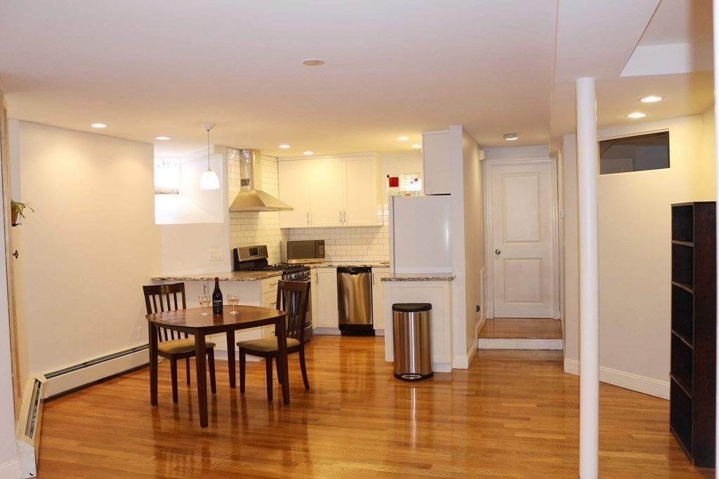 85 Rockview St, Jamaica Plain