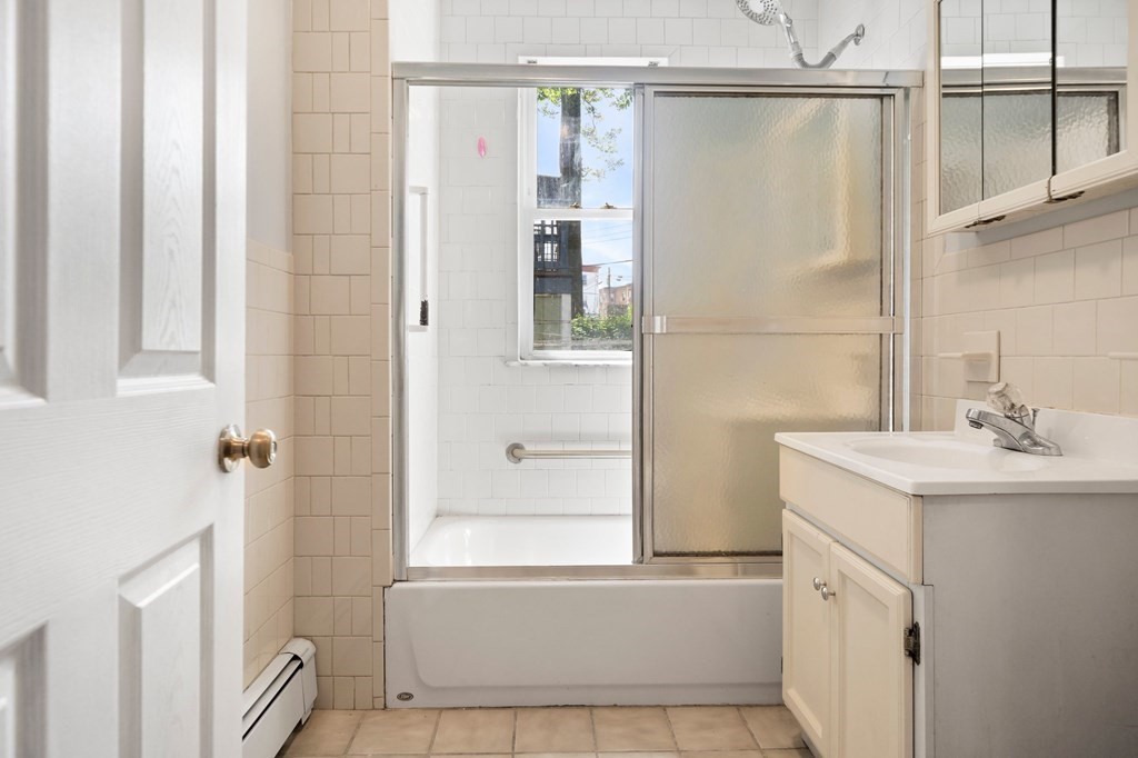 23 Cottage St, Dorchester