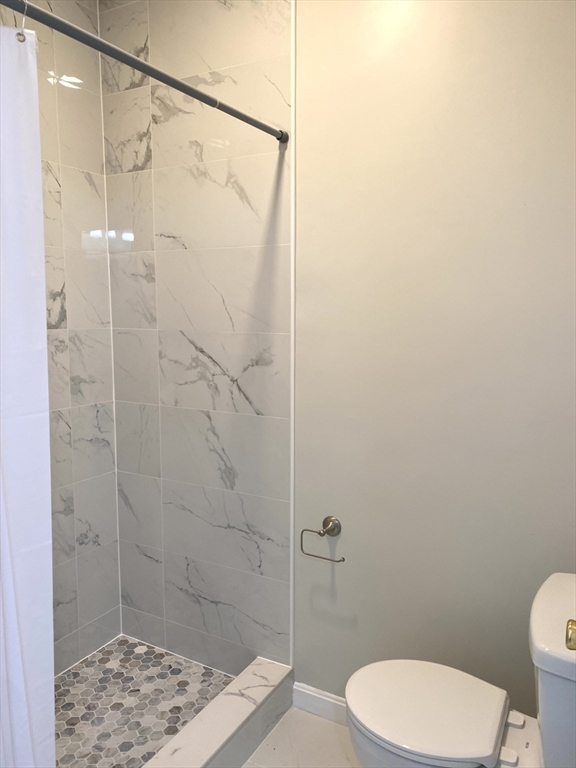 64 6th St, East Cambridge