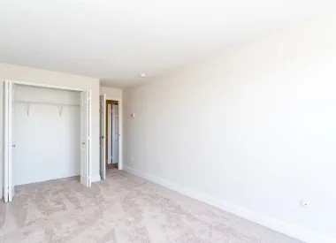 1037 Southern Artery, Quincy Center