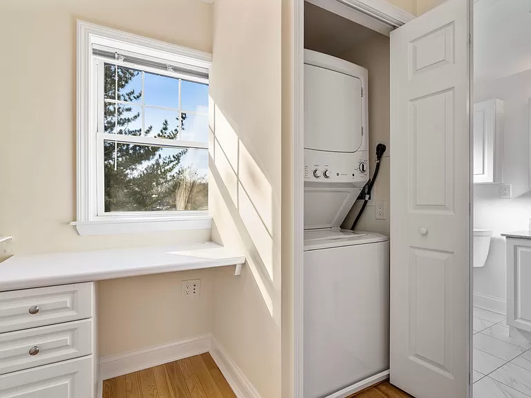 252 Independence, Brighton