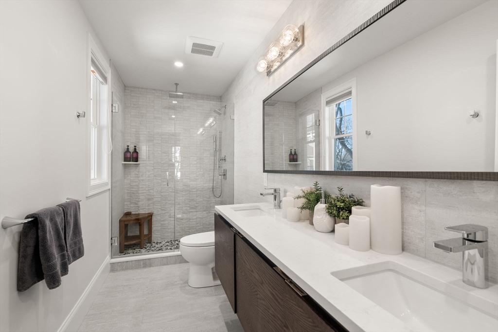 14 Norumbega St, Strawberry Hill