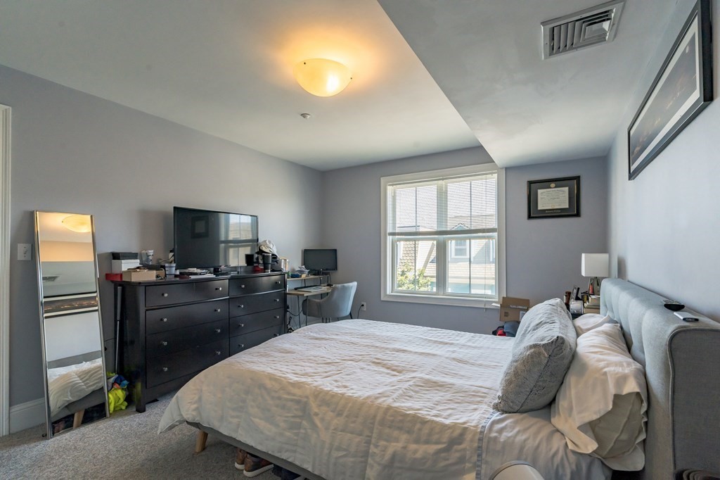 39 Dorchester St, South Boston