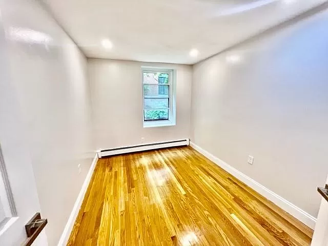 109 Fulton St, North End