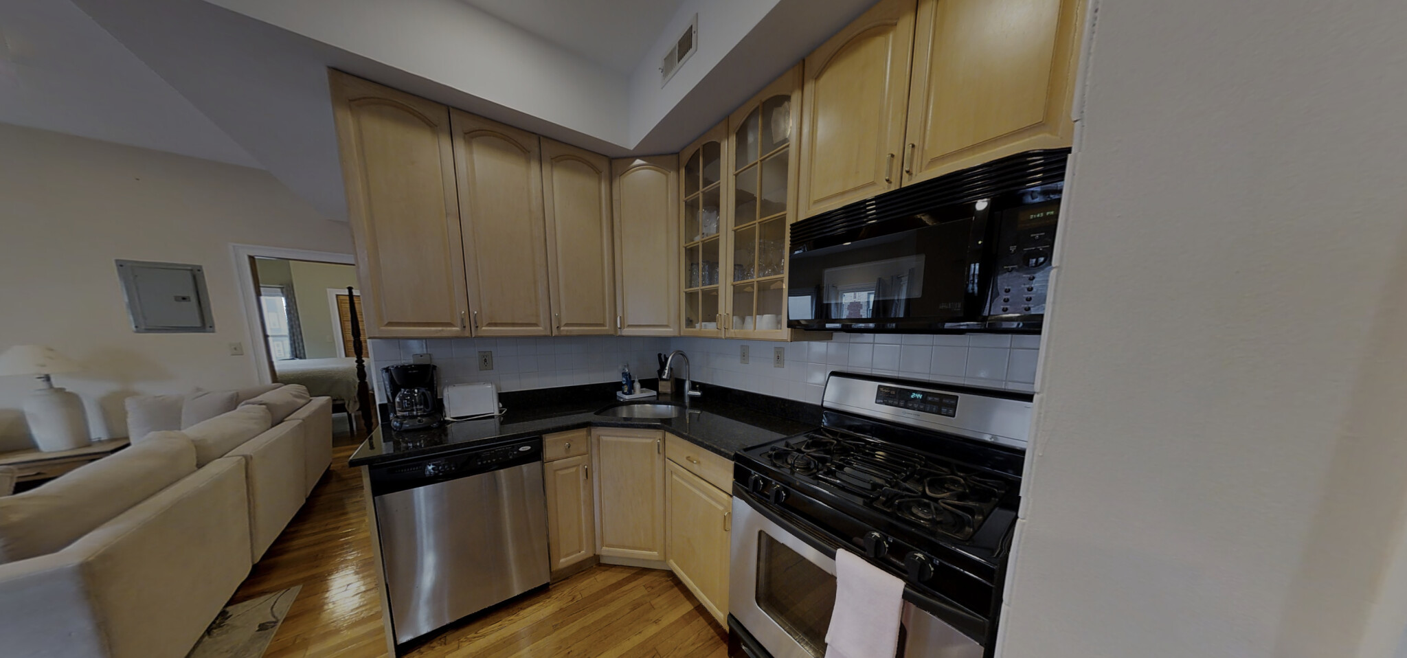 1031 Tremont St, South End