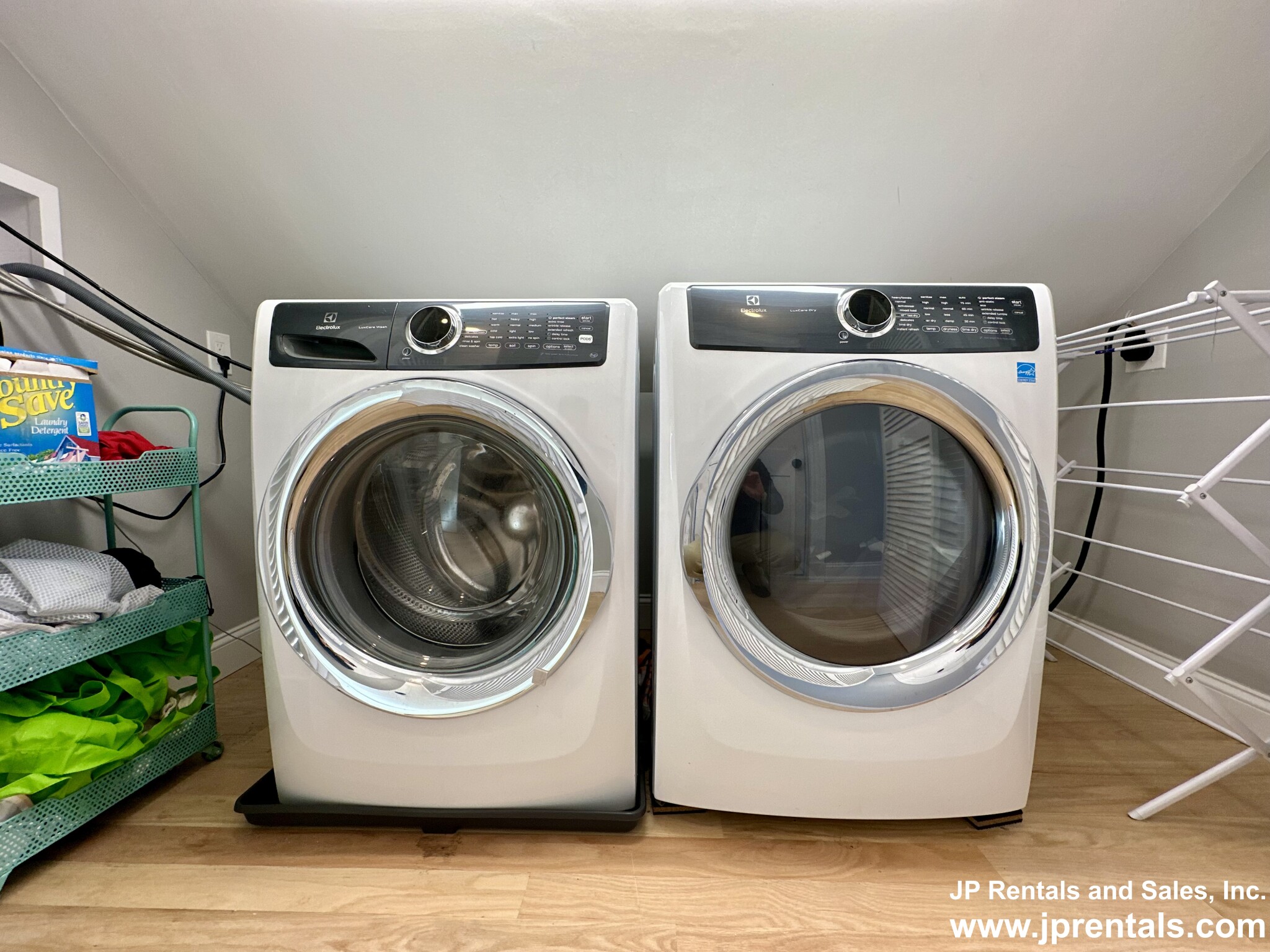 22 Sedgwick St, Jamaica Plain