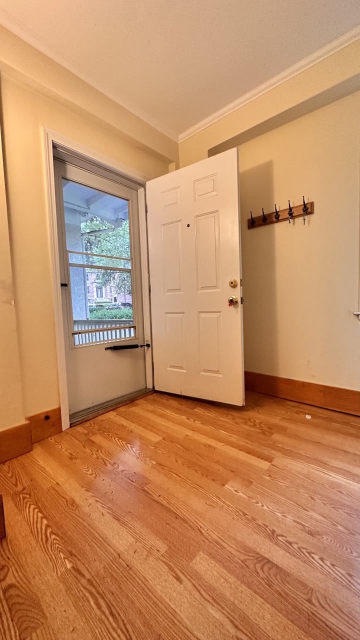 111 Longwood Ave, Longwood