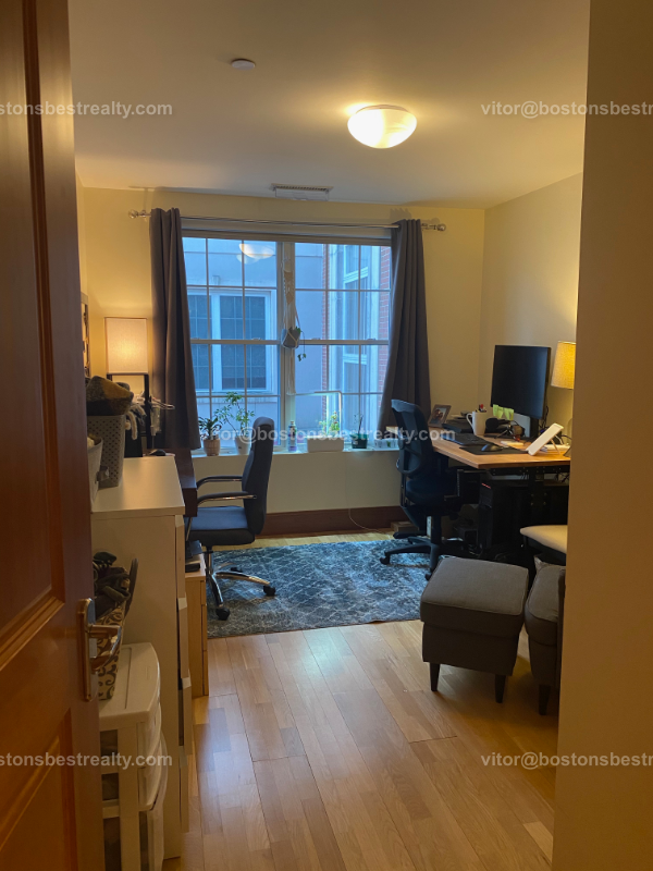 2440 Massachusetts Ave, North Cambridge