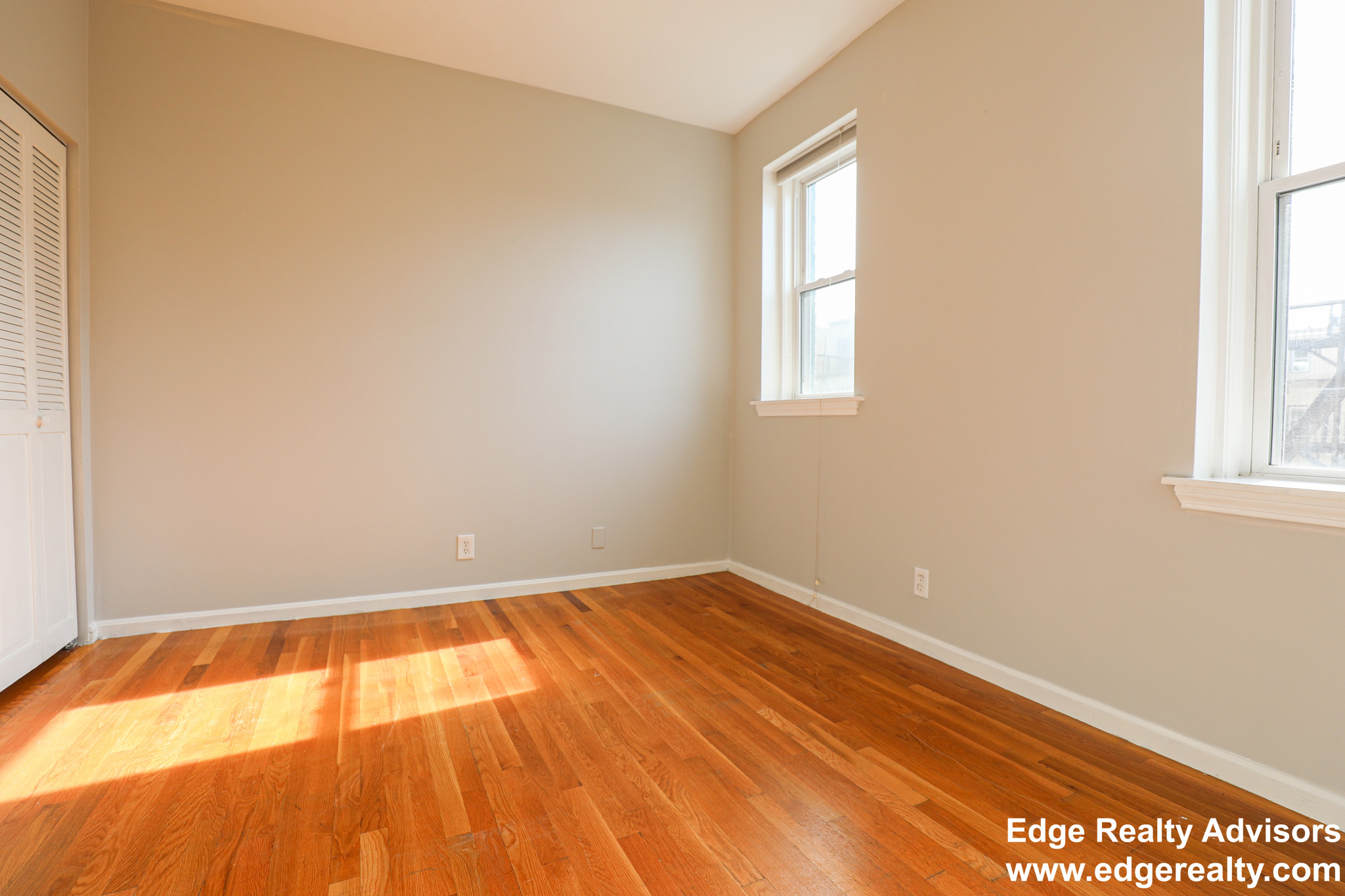 92 Gordon St, Allston