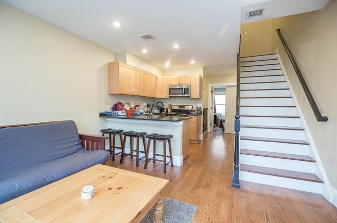 63 Bynner St, Jamaica Plain