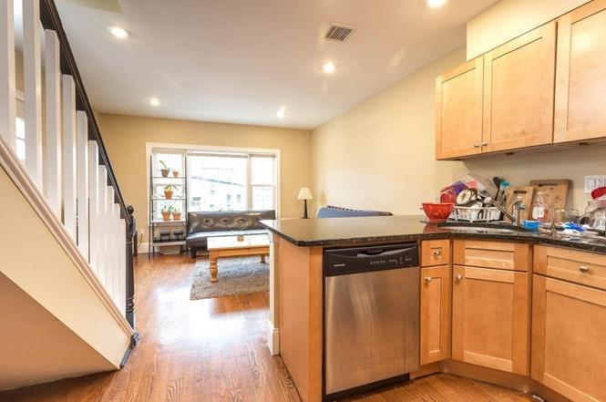 63 Bynner St, Jamaica Plain