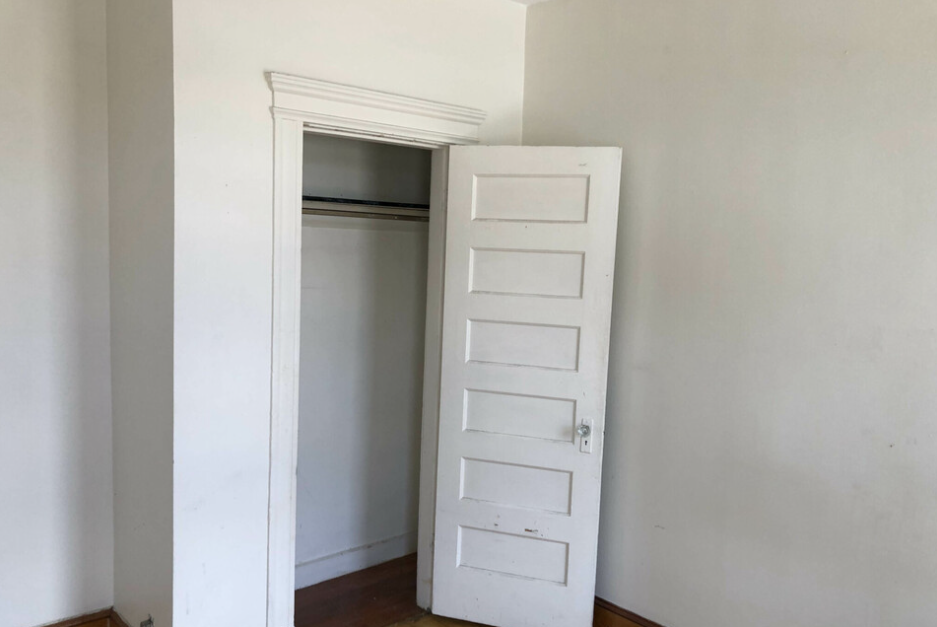 1905 Beacon St, Brookline