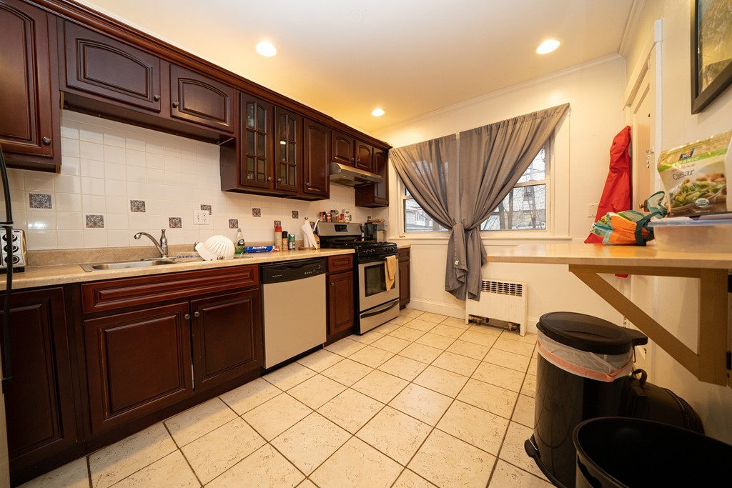 15 Greycliff Rd, Brighton