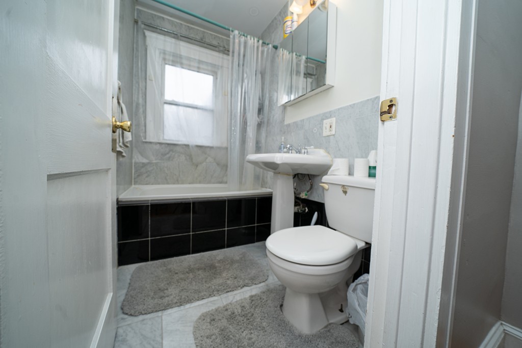 15 Greycliff Rd, Brighton