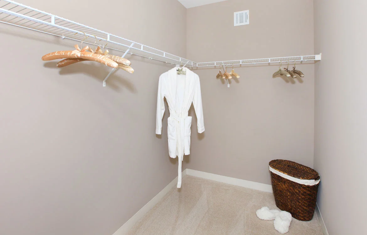 12 Highpoint Cir, Quincy Center