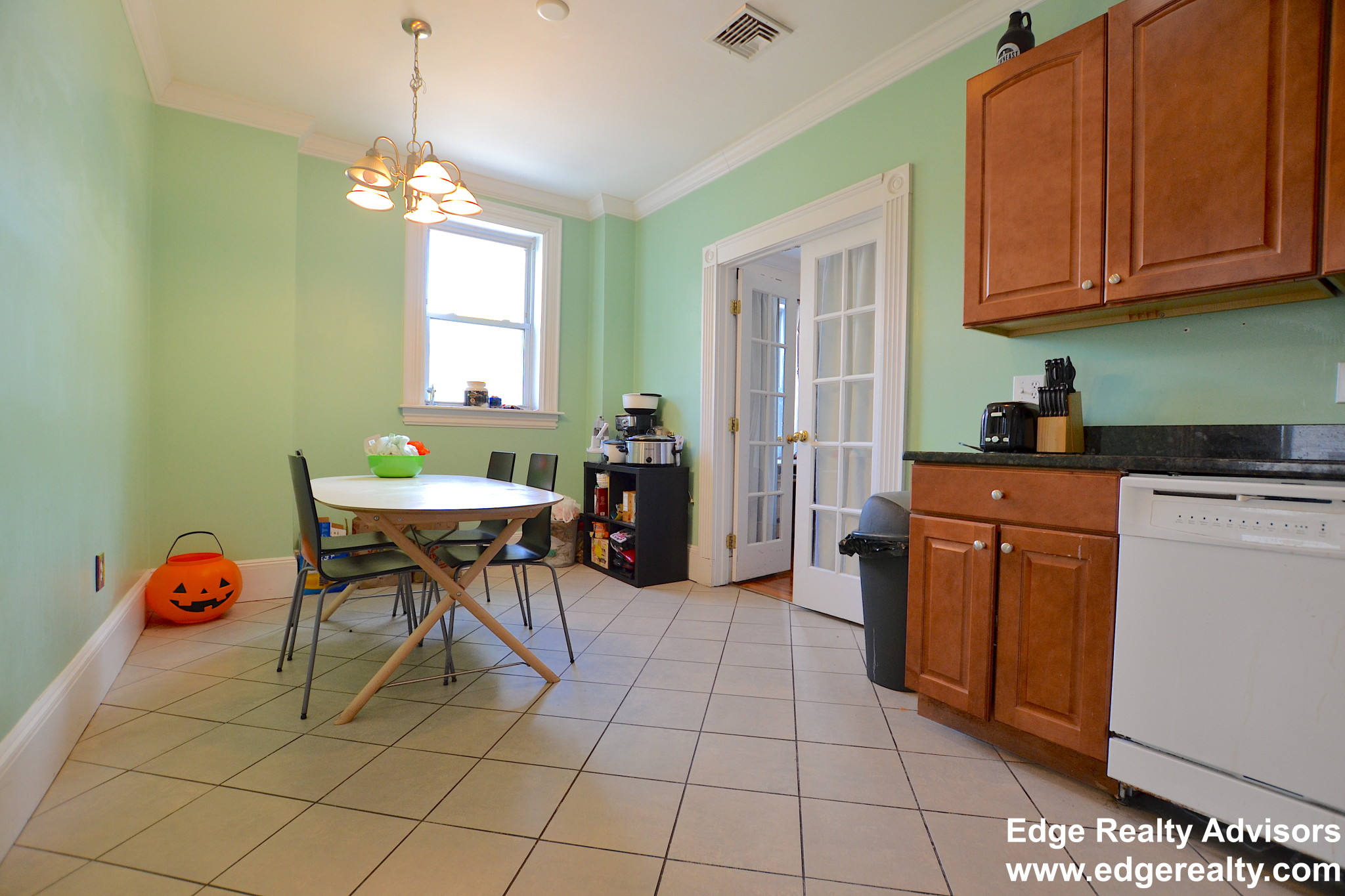 12 Sutherland Rd, Brighton