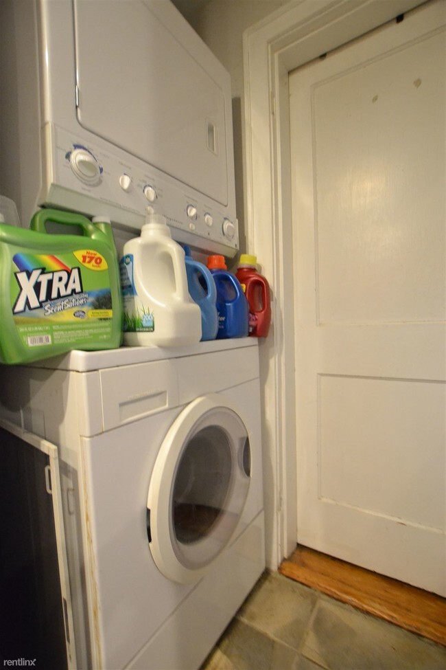 23 Woodstock Ave, Brighton