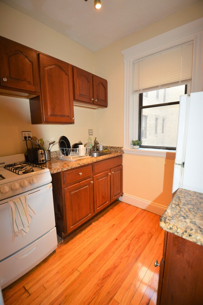 15 Park Dr, Back Bay