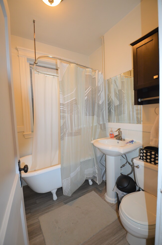 15 Park Dr, Back Bay